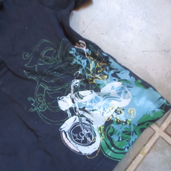 Old Navy Polo Shirt. Size 18-24 months - Picture 5 of 5